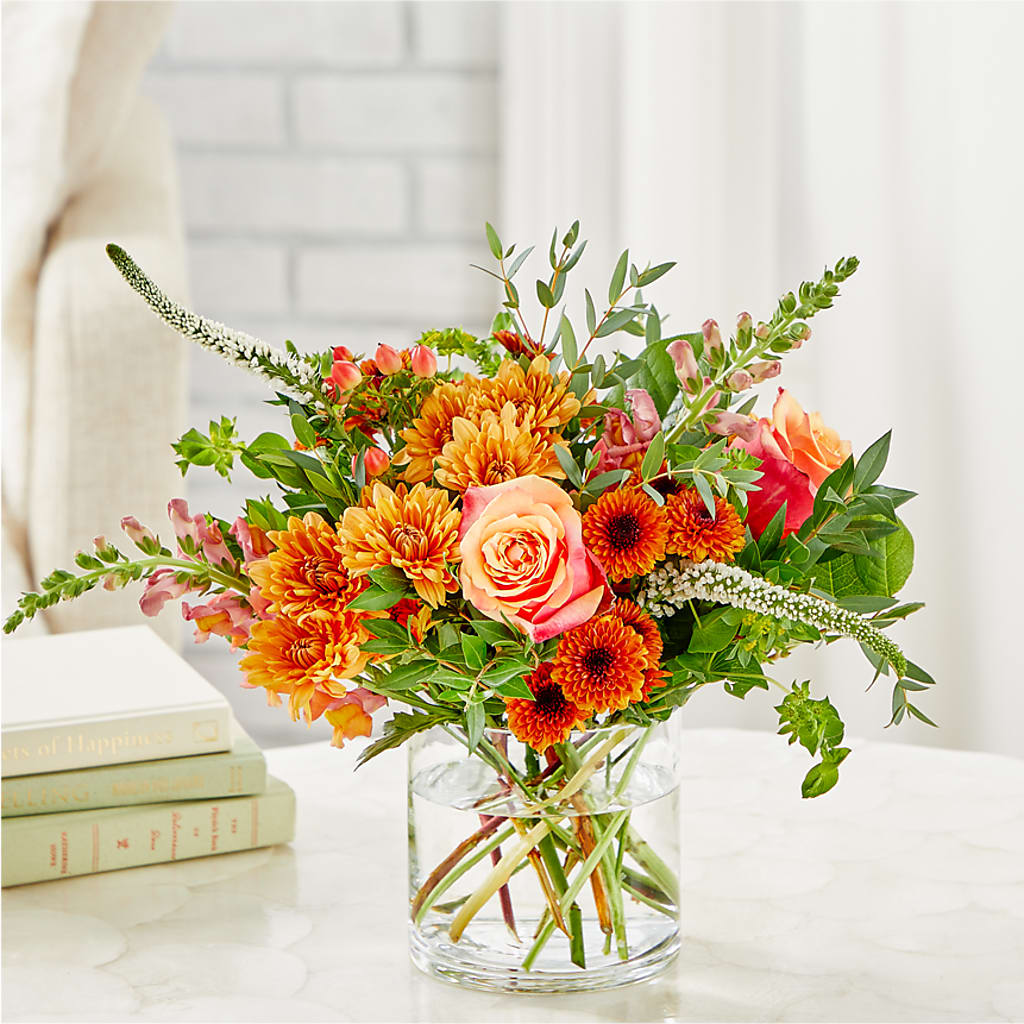 Leafy Trails Bouquet –  Salon Diane Aubin Fleuriste Inc., Jonquiere PQ