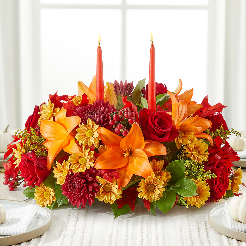 Autumn's Embrace Centerpiece –  Salon Diane Aubin Fleuriste Inc., Jonquiere PQ