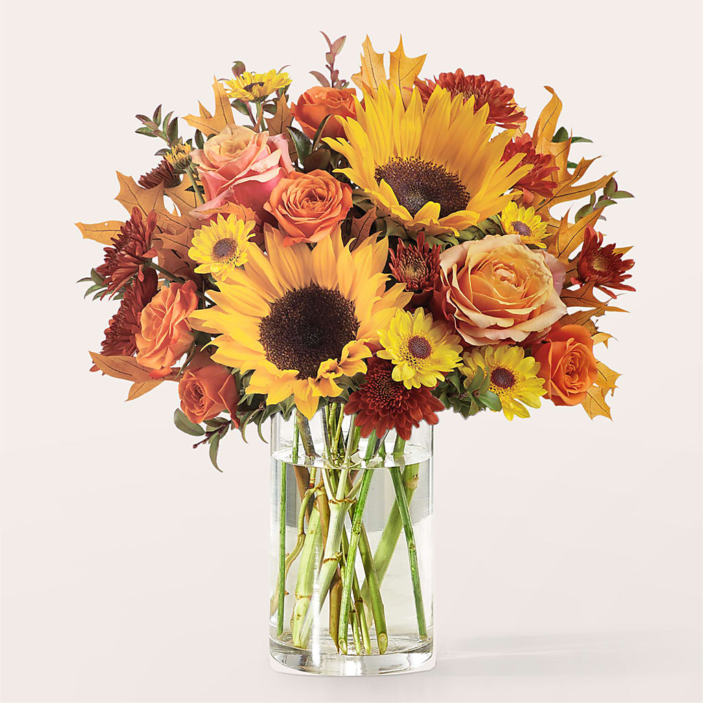 Fluttering Foliage Bouquet –  Salon Diane Aubin Fleuriste Inc., Jonquiere PQ