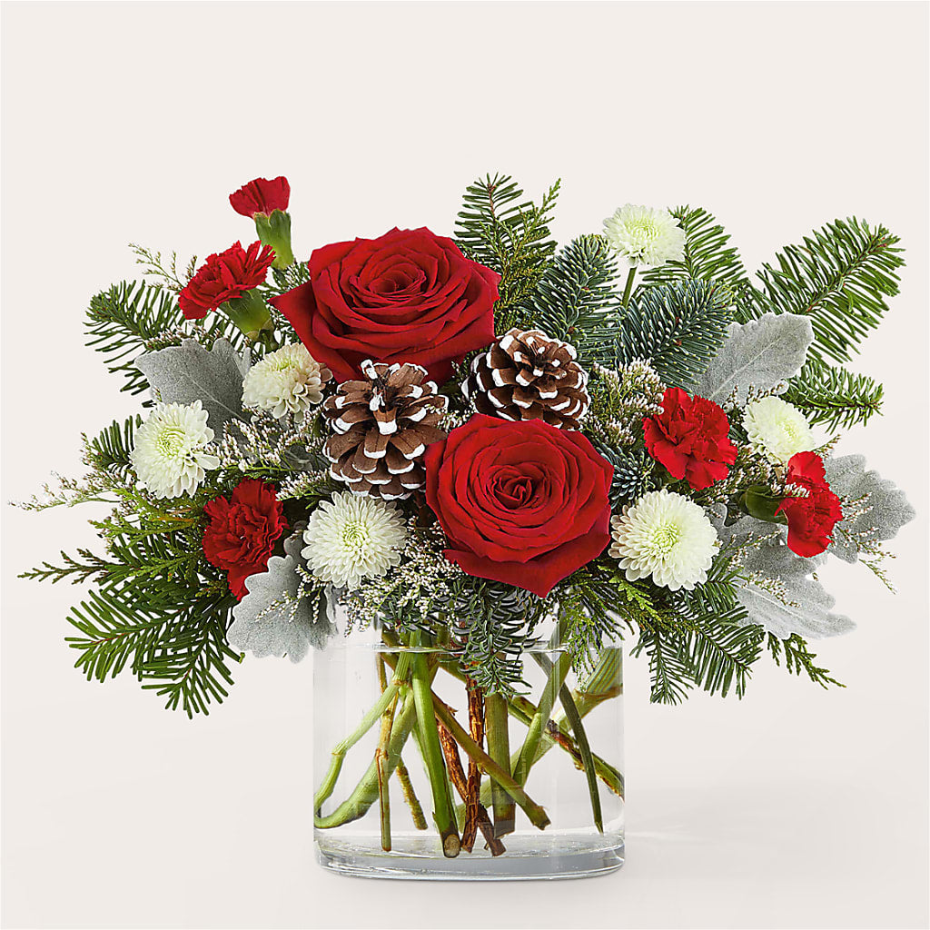Yule Cheer Bouquet –  Salon Diane Aubin Fleuriste Inc., Jonquiere PQ
