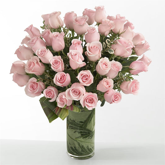 Pink Essence –  Salon Diane Aubin Fleuriste Inc., Jonquiere PQ