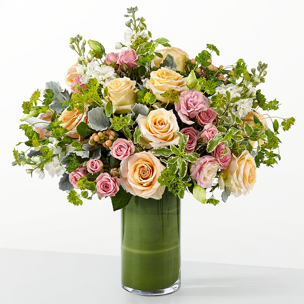 The Glamour Shot –  Salon Diane Aubin Fleuriste Inc., Jonquiere PQ