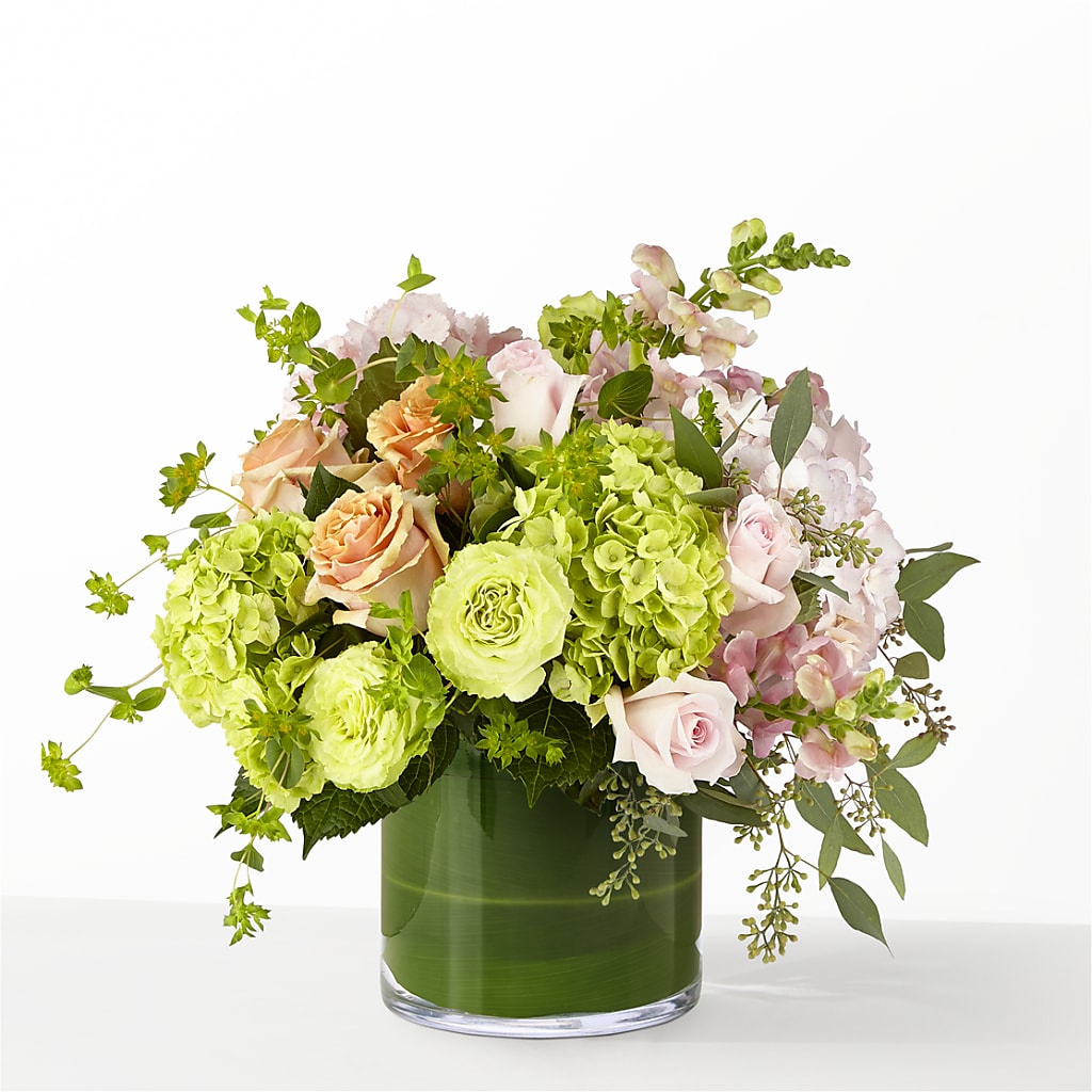 The Art Deco –  Salon Diane Aubin Fleuriste Inc., Jonquiere PQ