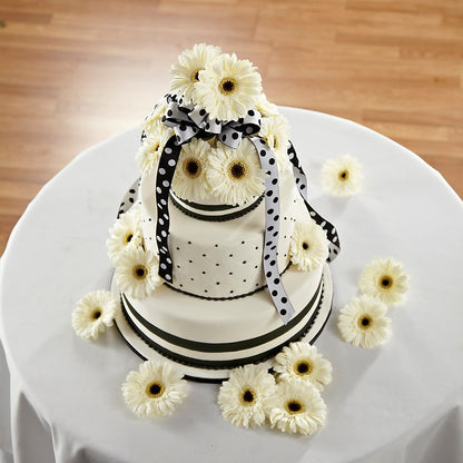Simple Sophistication Cake Décor –  Salon Diane Aubin Fleuriste Inc., Jonquiere PQ