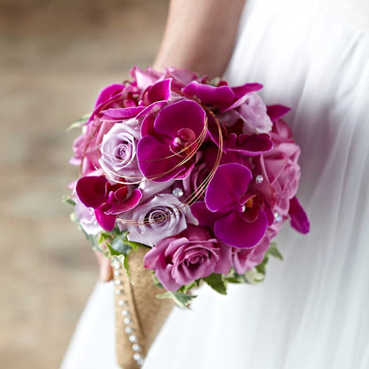 Breathless Bouquet –  Salon Diane Aubin Fleuriste Inc., Jonquiere PQ