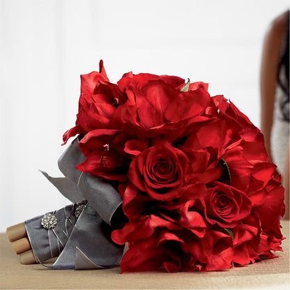 Heart's Happiness Bouquet –  Salon Diane Aubin Fleuriste Inc., Jonquiere PQ